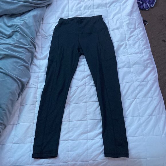 Selling clothes/shoes - Picture 7 of 15